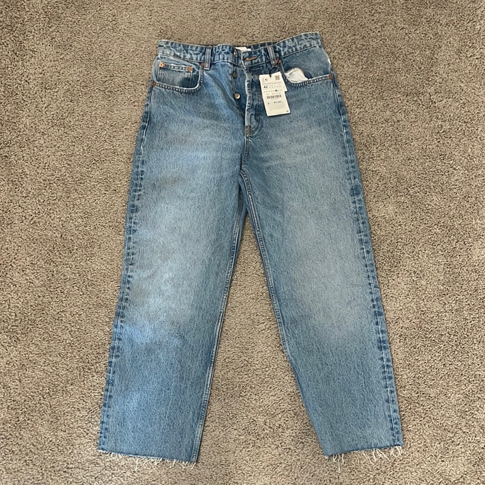 Zara Straight Cropped Jeans